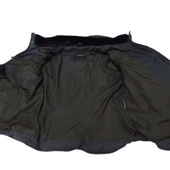 Zara Black Puffer Jacket with Fur Hood - Picture 10 of 11